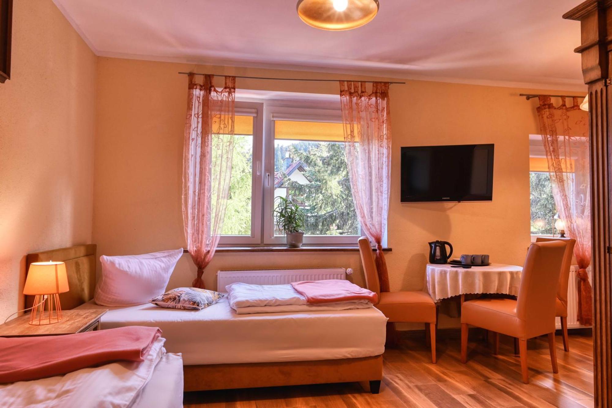 Osrodek Jagienka Zieleniec Bed & Breakfast Duszniki Zdrój Exterior foto